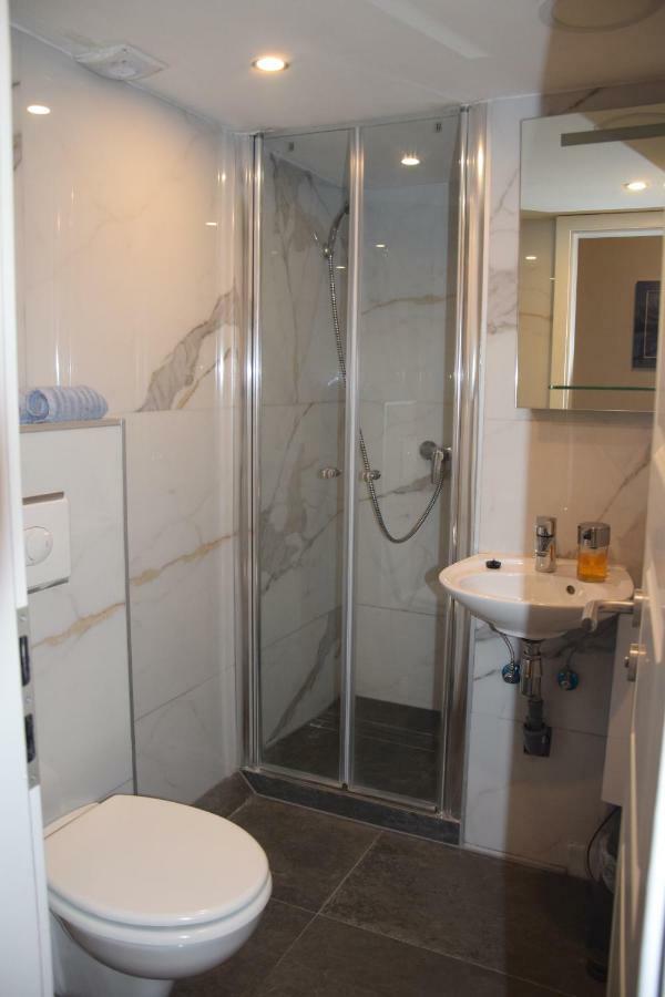 Kudamm Appartement *